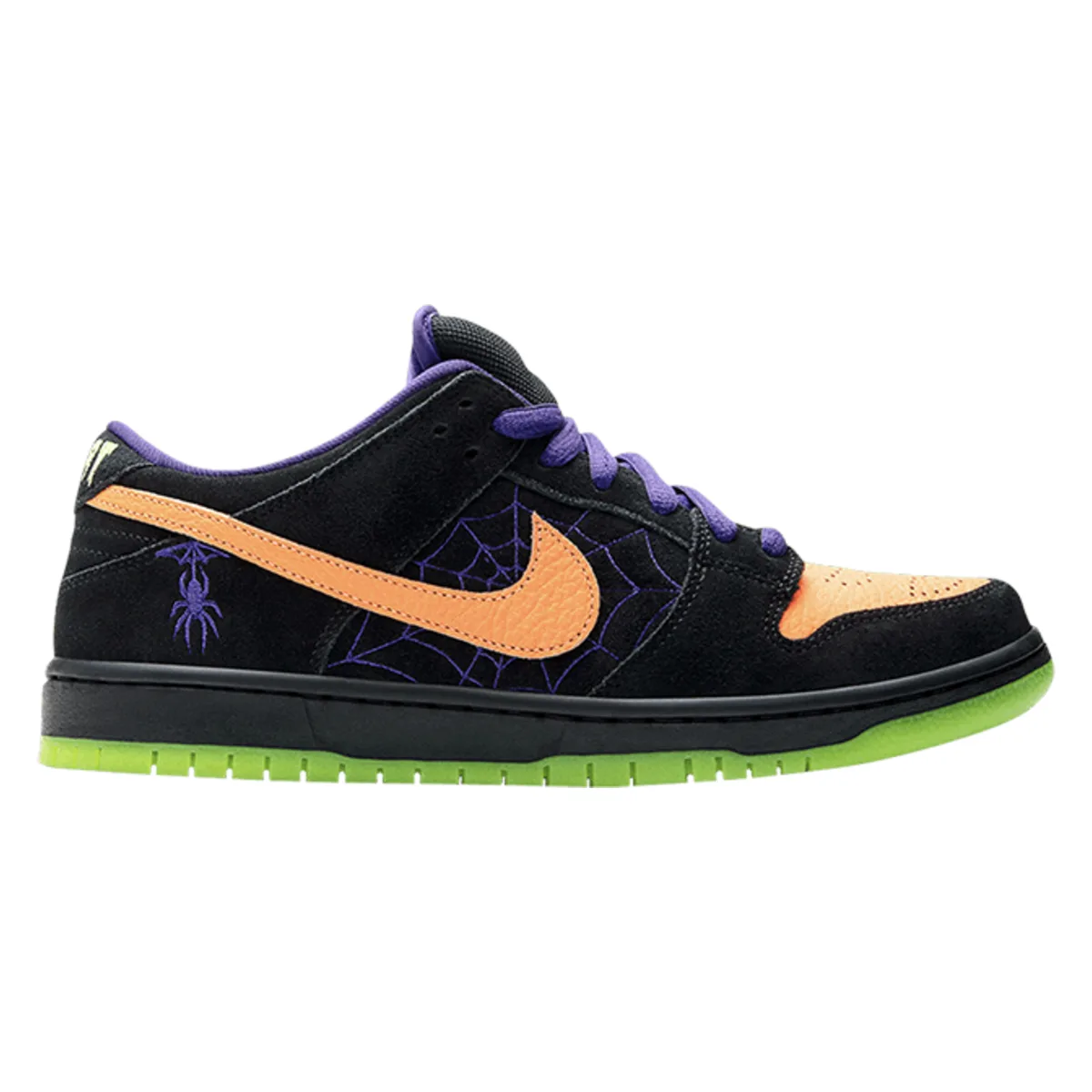 Nike Dunk Low SB "Night of Mischief"