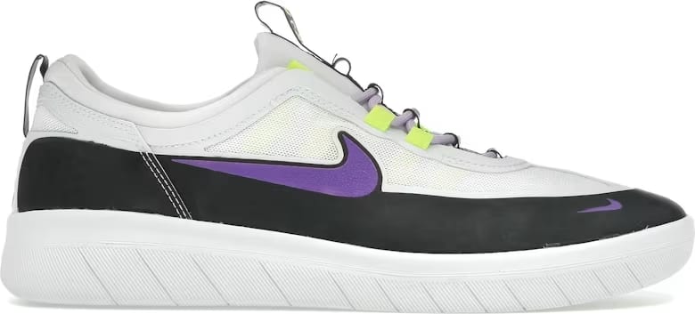 Nike SB Nyjah Free 2 Black Wild Berry Brand New
