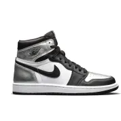 Air Jordan 1 WMNS Retro High OG "Silver Toe"