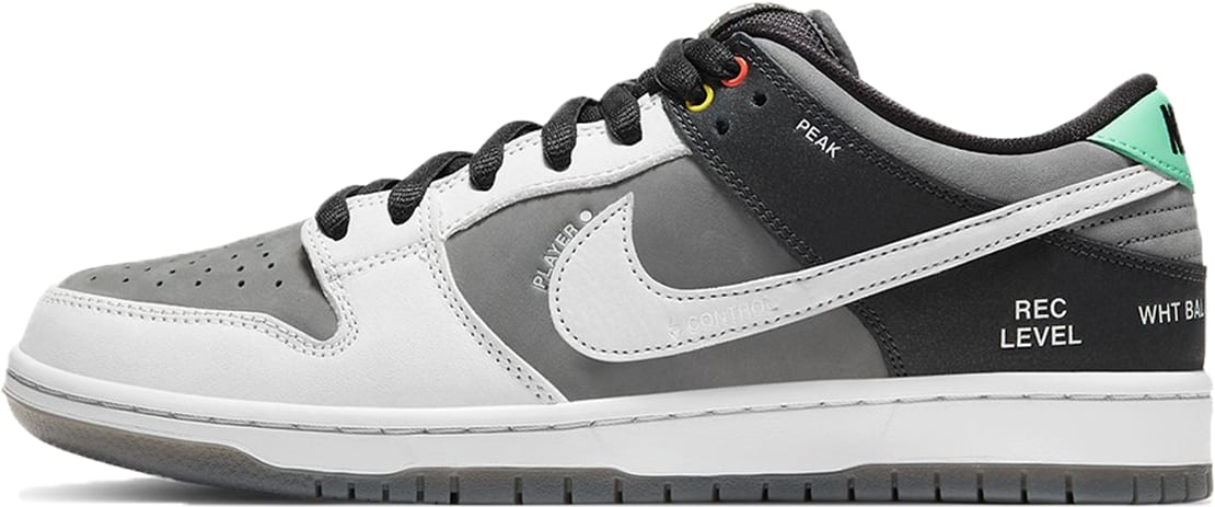 Nike SB Dunk Low VX1000
