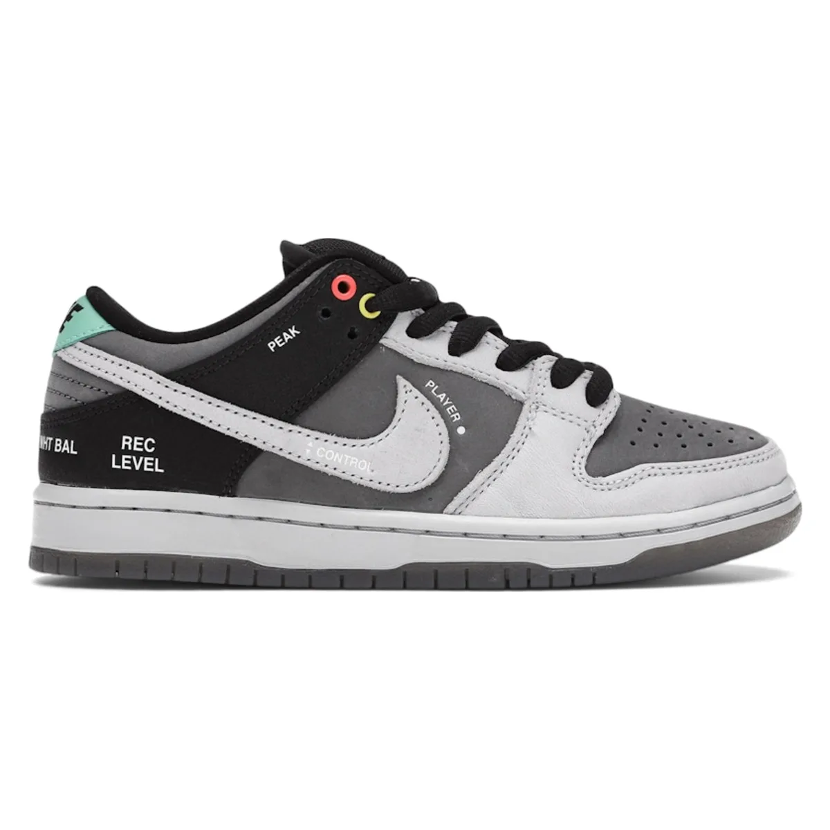 Nike SB Dunk Low VX1000