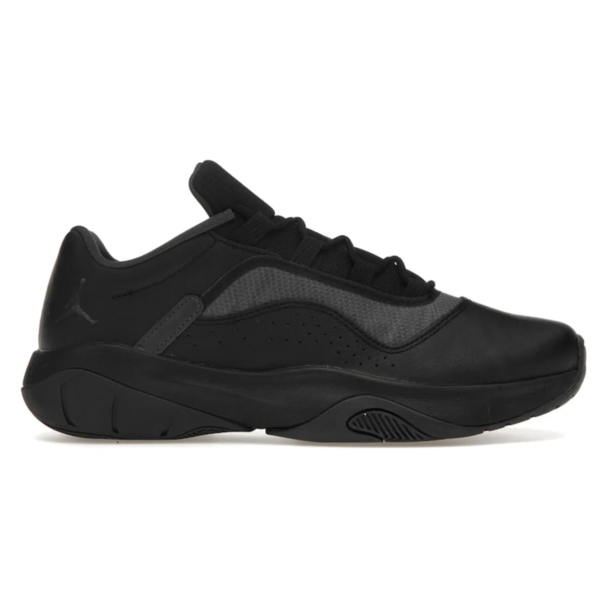 Jordan 11 CMFT Low Triple Black