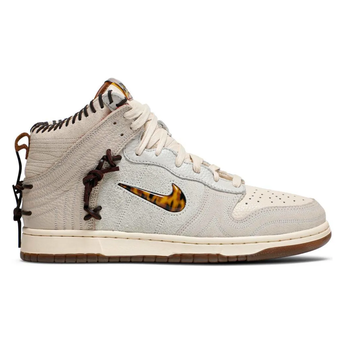 Bodega x Nike Dunk High "Friends & Family"