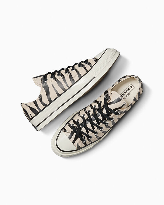 Converse Chuck 70 "Glow-In-The-Dark Zebra Print"