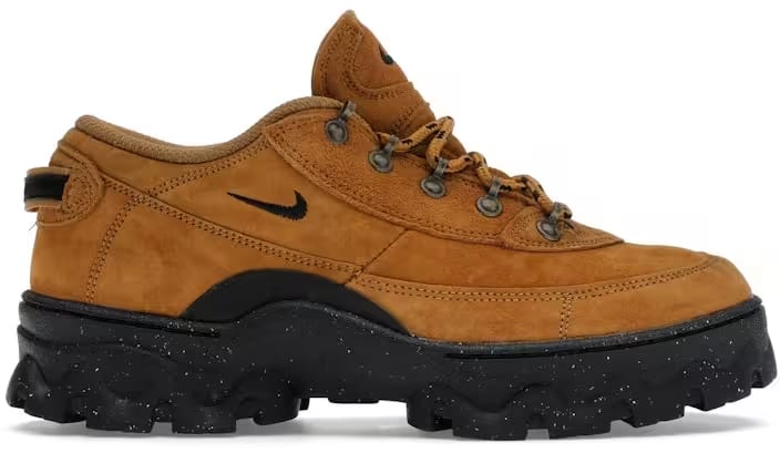 Nike WMNS Lahar Low Wheat