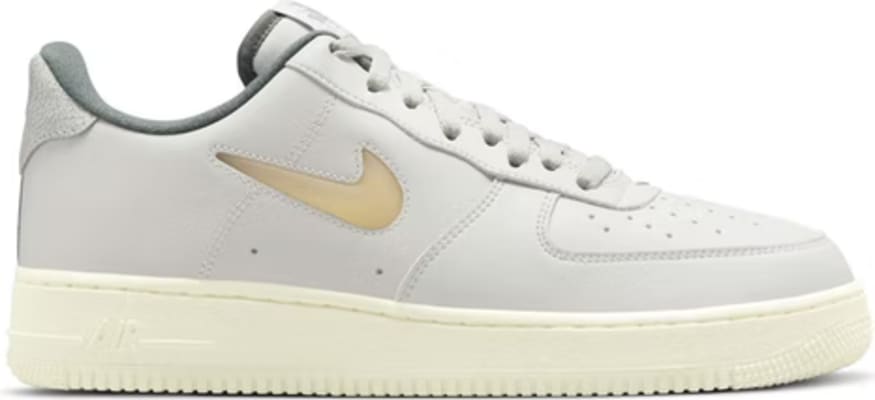 Nike Air Force 1 Jewel "Pale Vanilla"