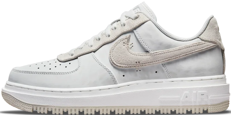 Nike Air Force Luxe