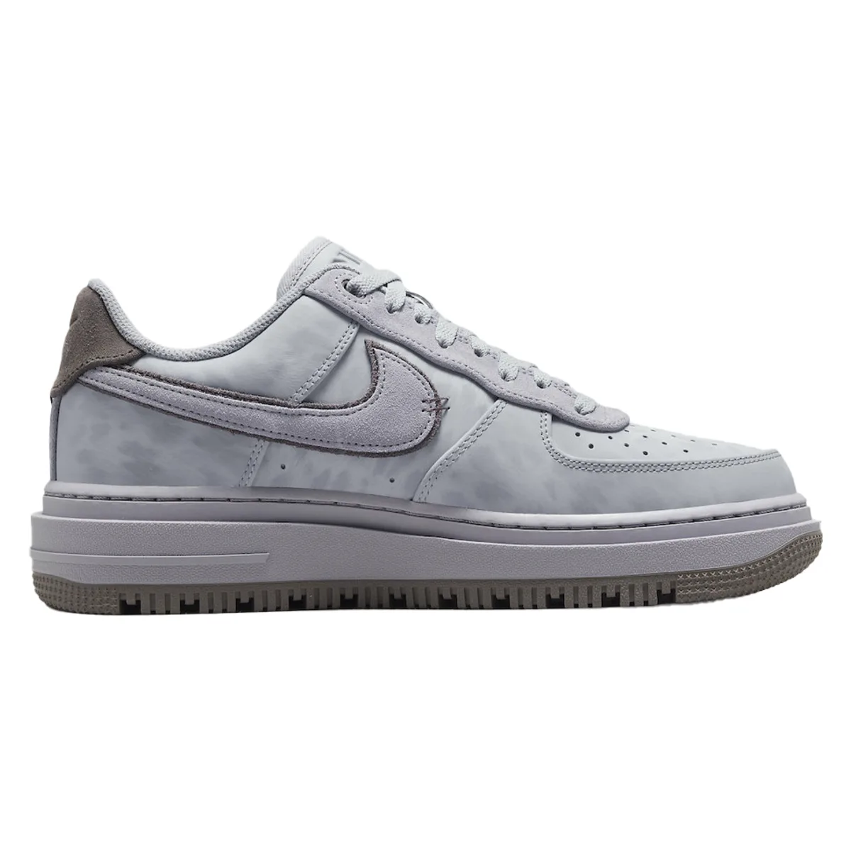 Nike Air Force 1 Luxe "Providence Purple"