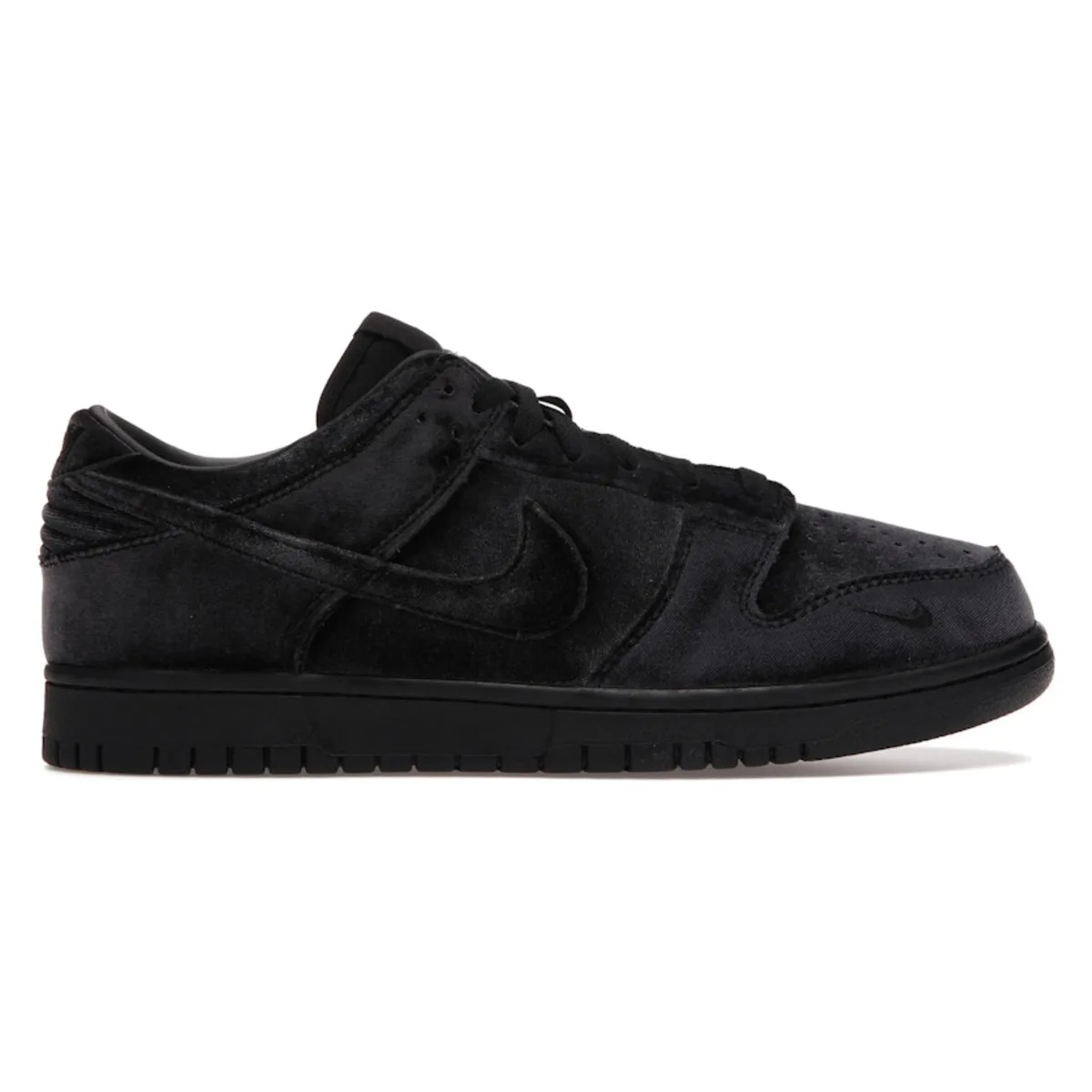 Nike x Dover Street Market Dunk Low Triple Black