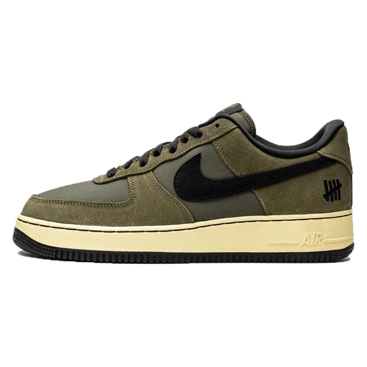 Nike x Undefeated Air Force 1 Low SP Ballistic Dunk vs AF1 Cargo Khaki