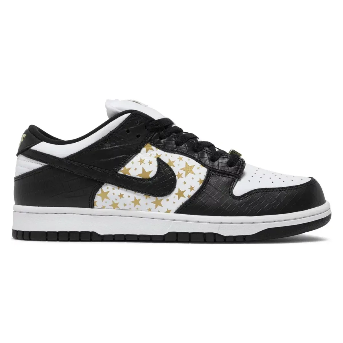 Supreme x Nike Dunk Low OG SB QS "Black"