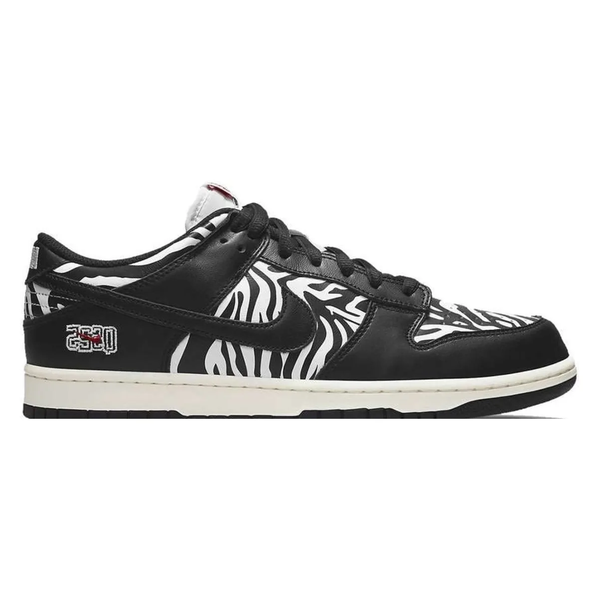 Quartersnacks x Nike SB Dunk Low "Zebra"