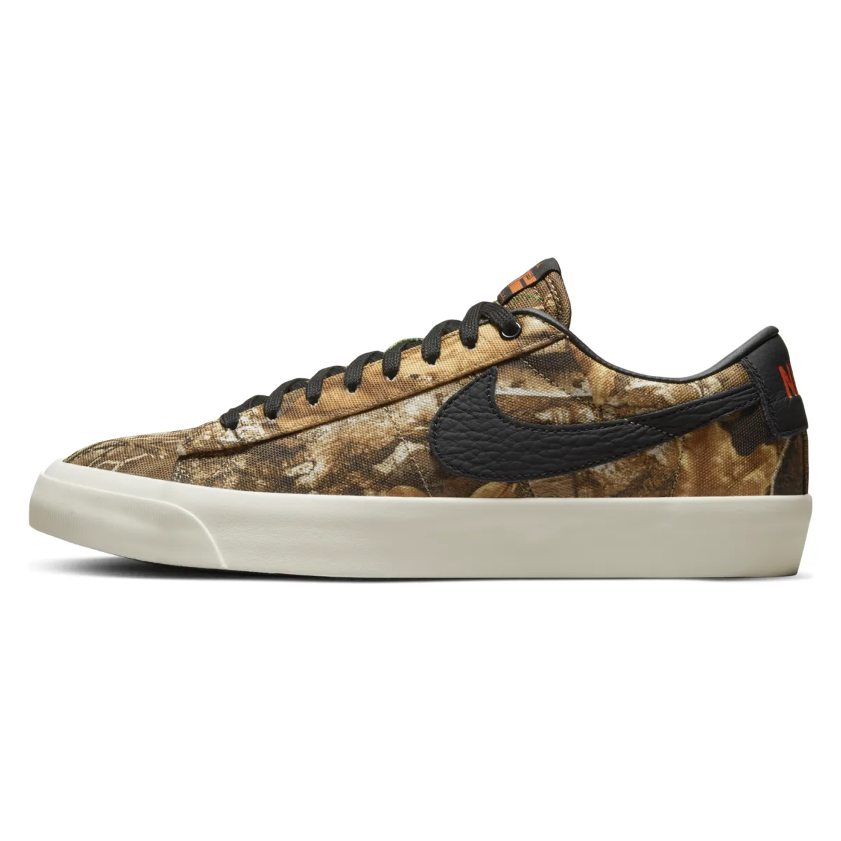Nike SB Blazer Low Pro GT Premium