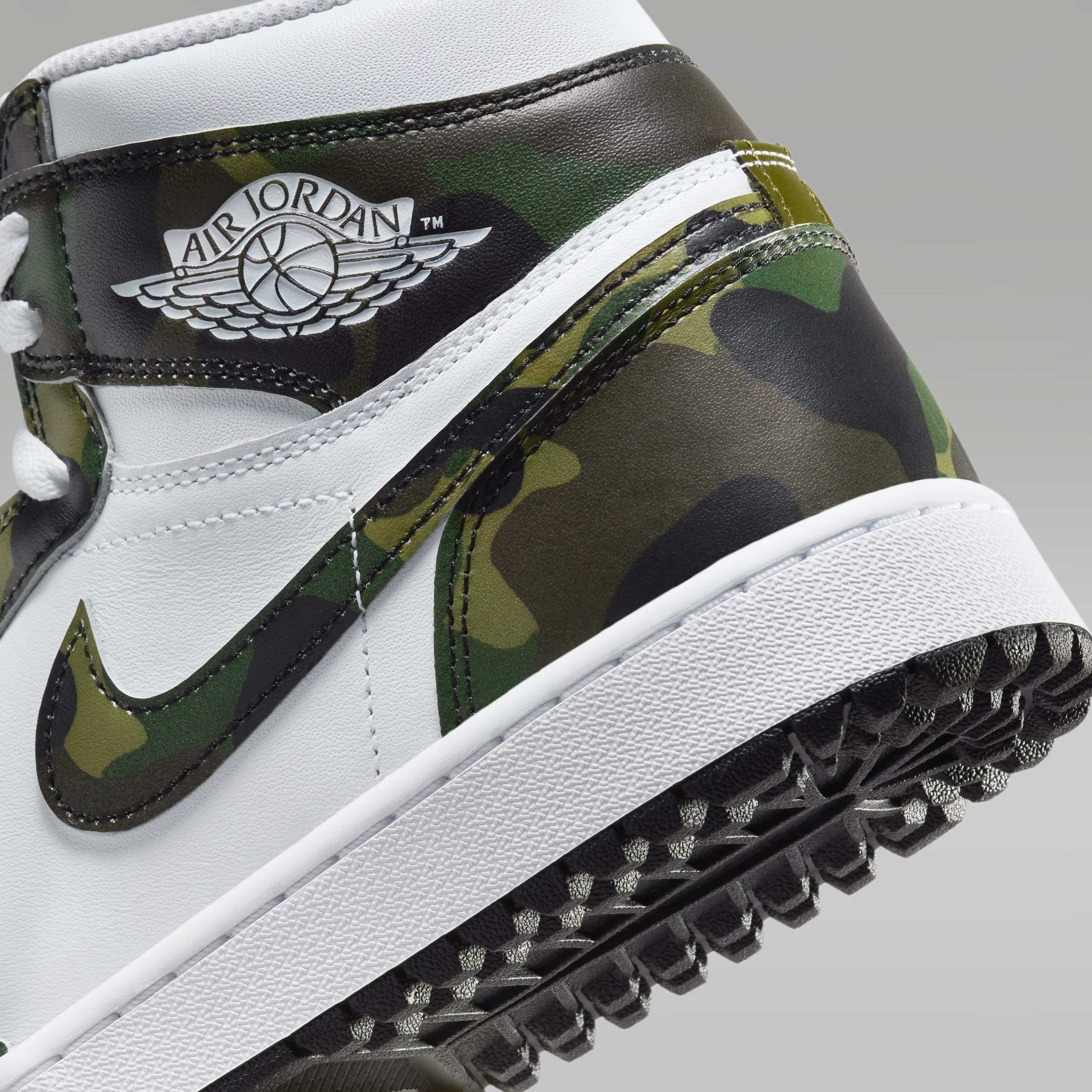 Air Jordan 1 High Golf "Camo"