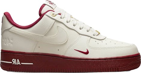 Nike Air Force 1 '07 SE "Team Red"