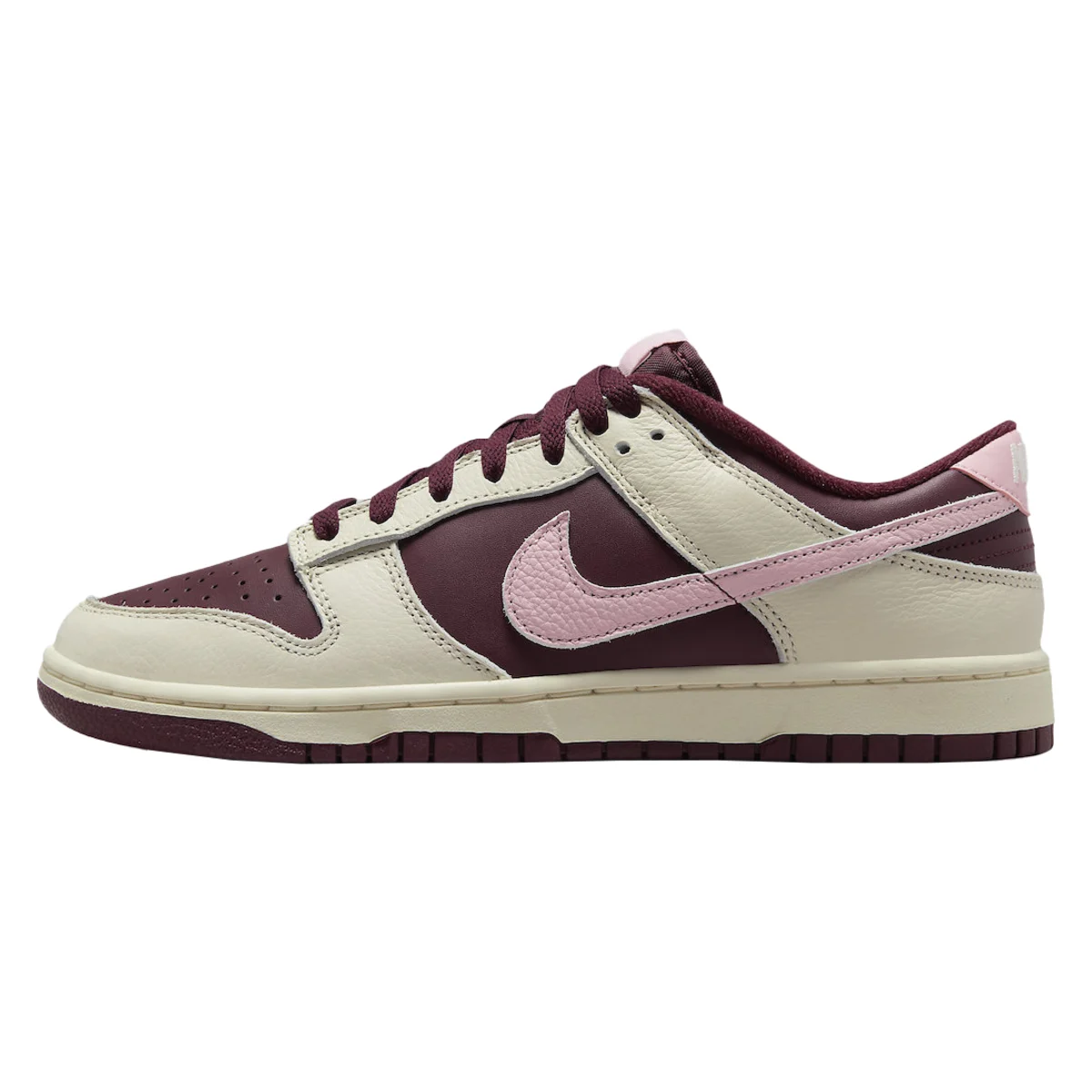 Nike Dunk Low "Valentine’s Day"
