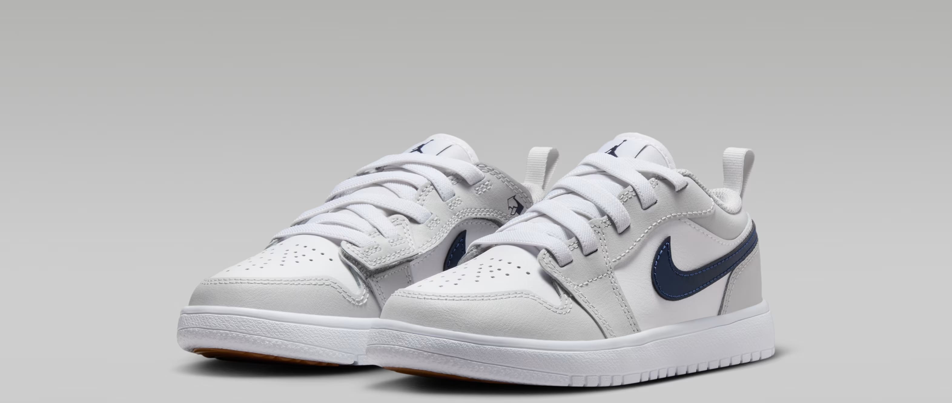 Jordan 1 Low ALT White Neutral Grey Gum Medium Brown Midnight Navy (PS)