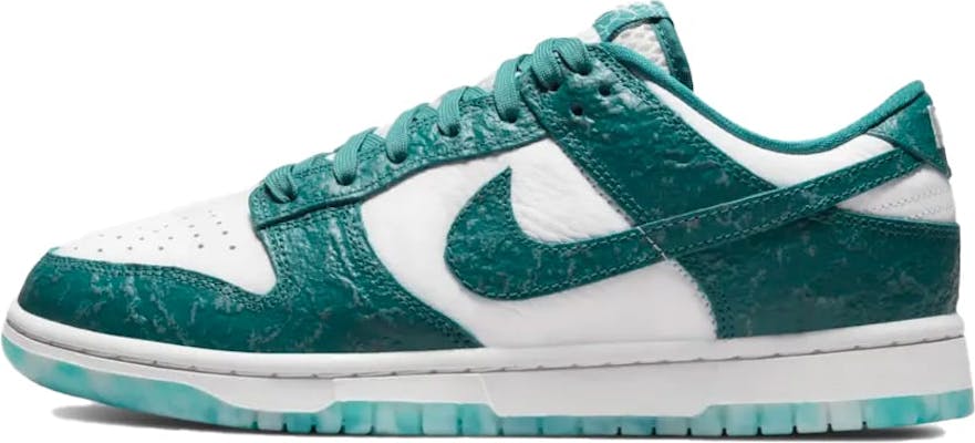 Nike Dunk Low WMNS "Bright Spruce"