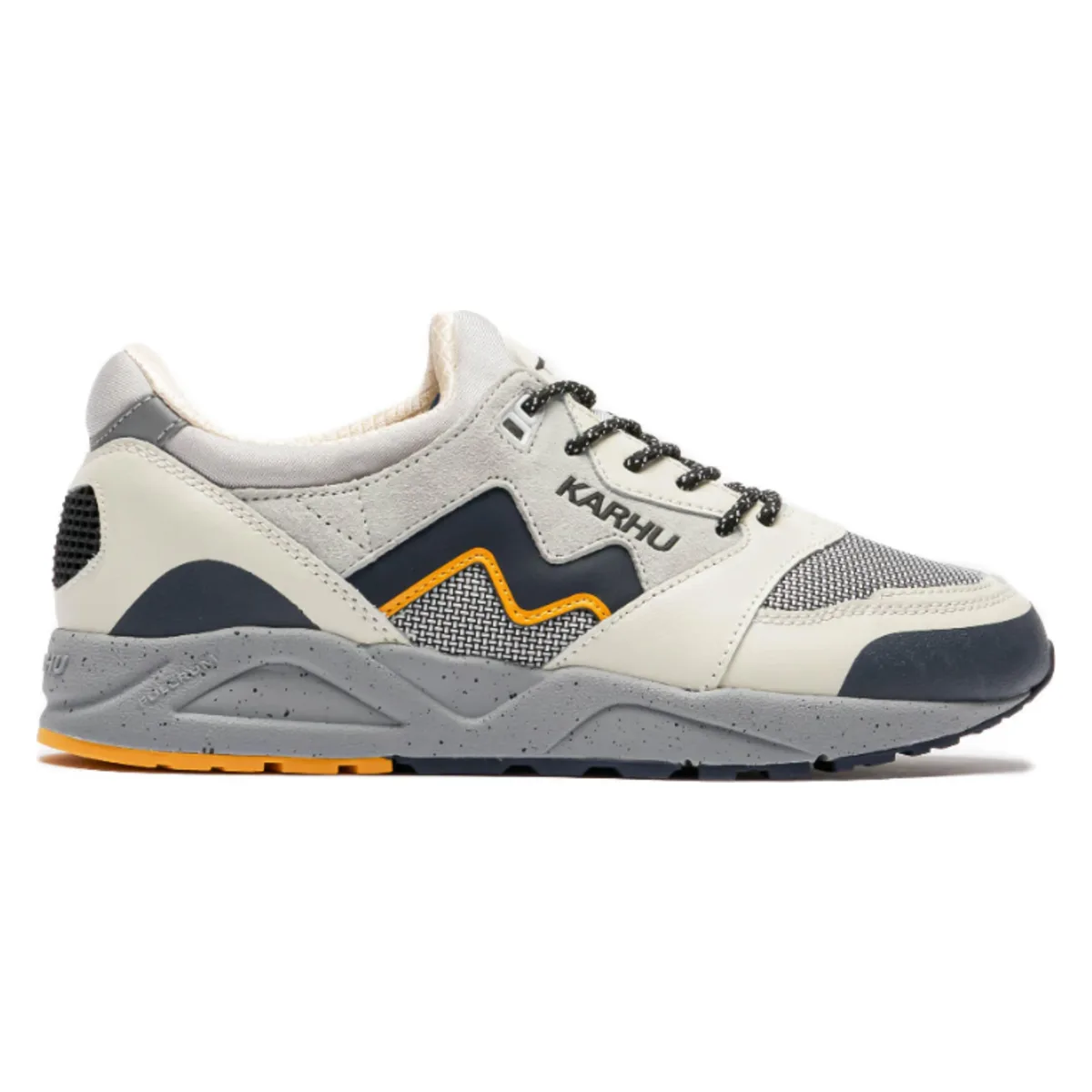 Karhu Aria 95 "Lily White"