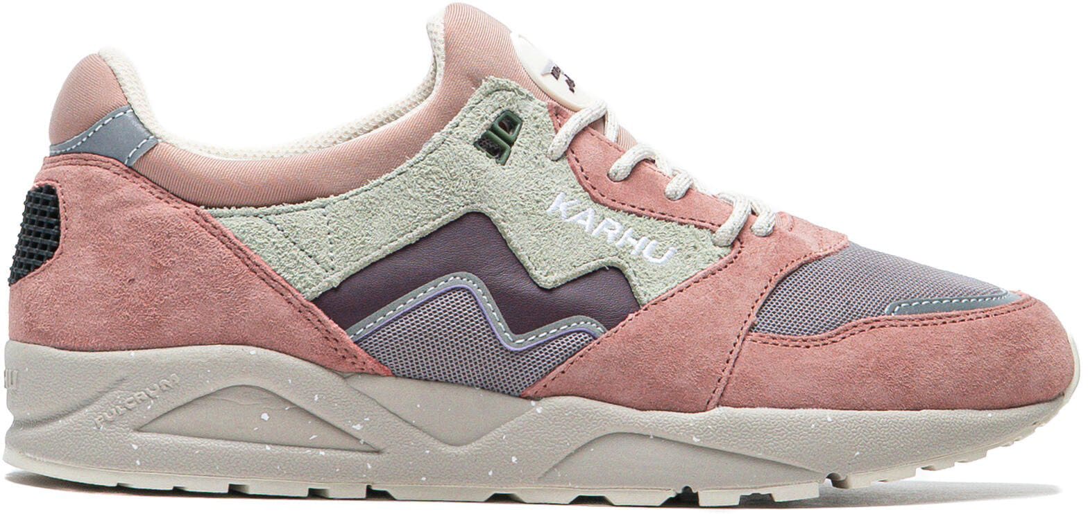 Karhu Aria 95 "Warm Taupe"