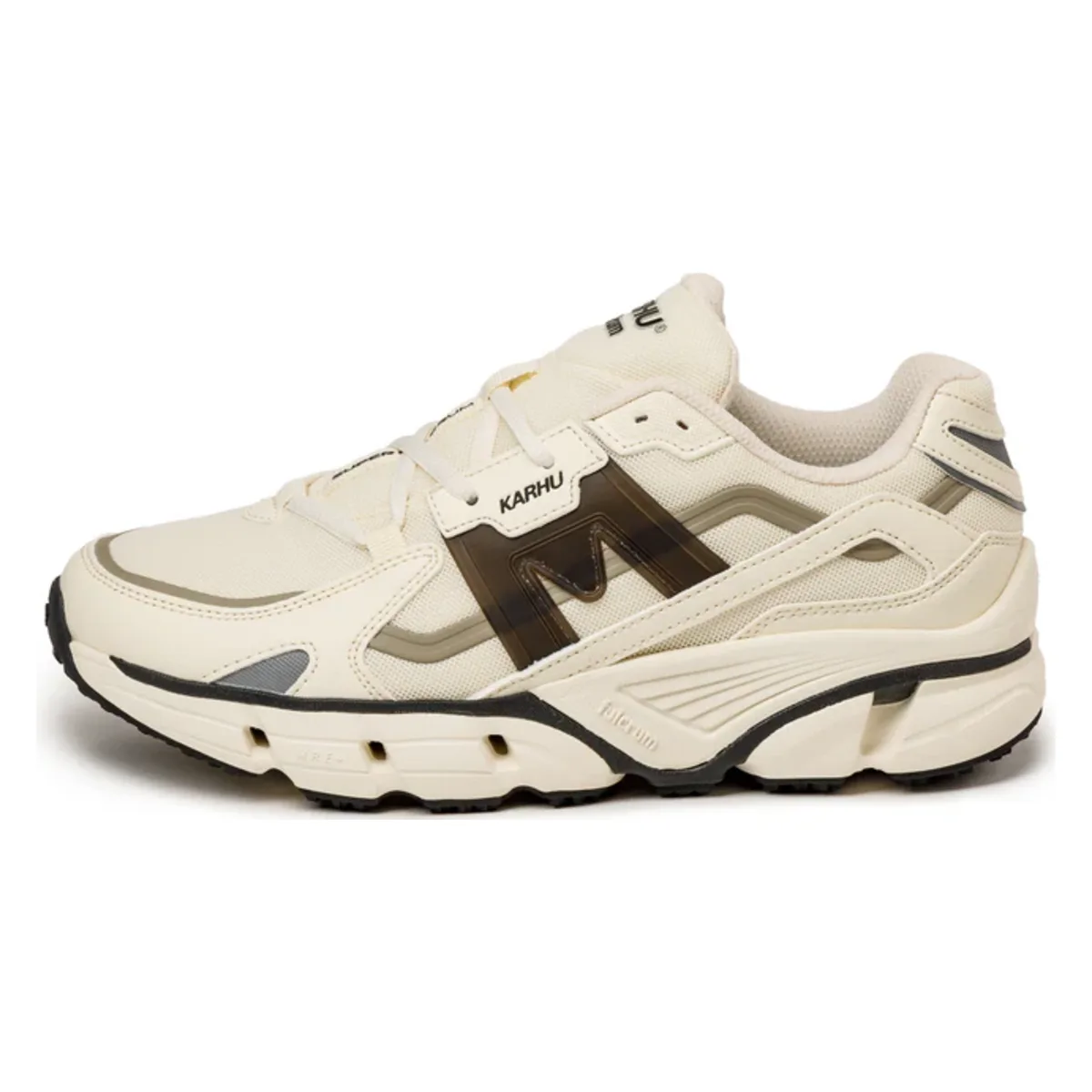 Karhu Super Fulcrum "Black Vanilla"