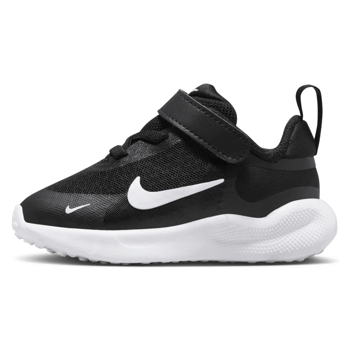 Nike Revolution 7