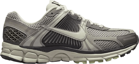 Nike Zoom Vomero 5 Wmns "Cobblestone and Flat Pewter"