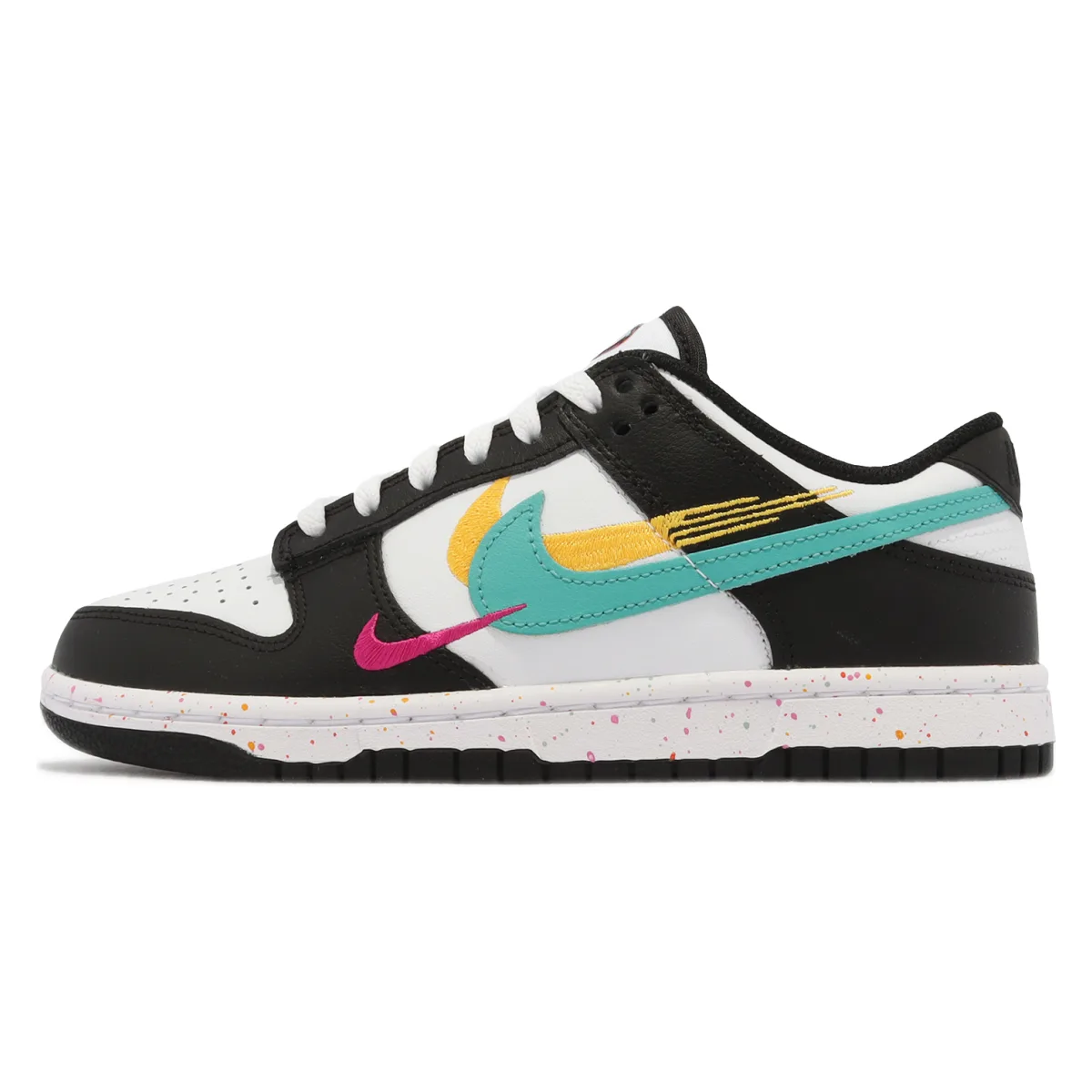 Nike Dunk Low "Lunar New Year"