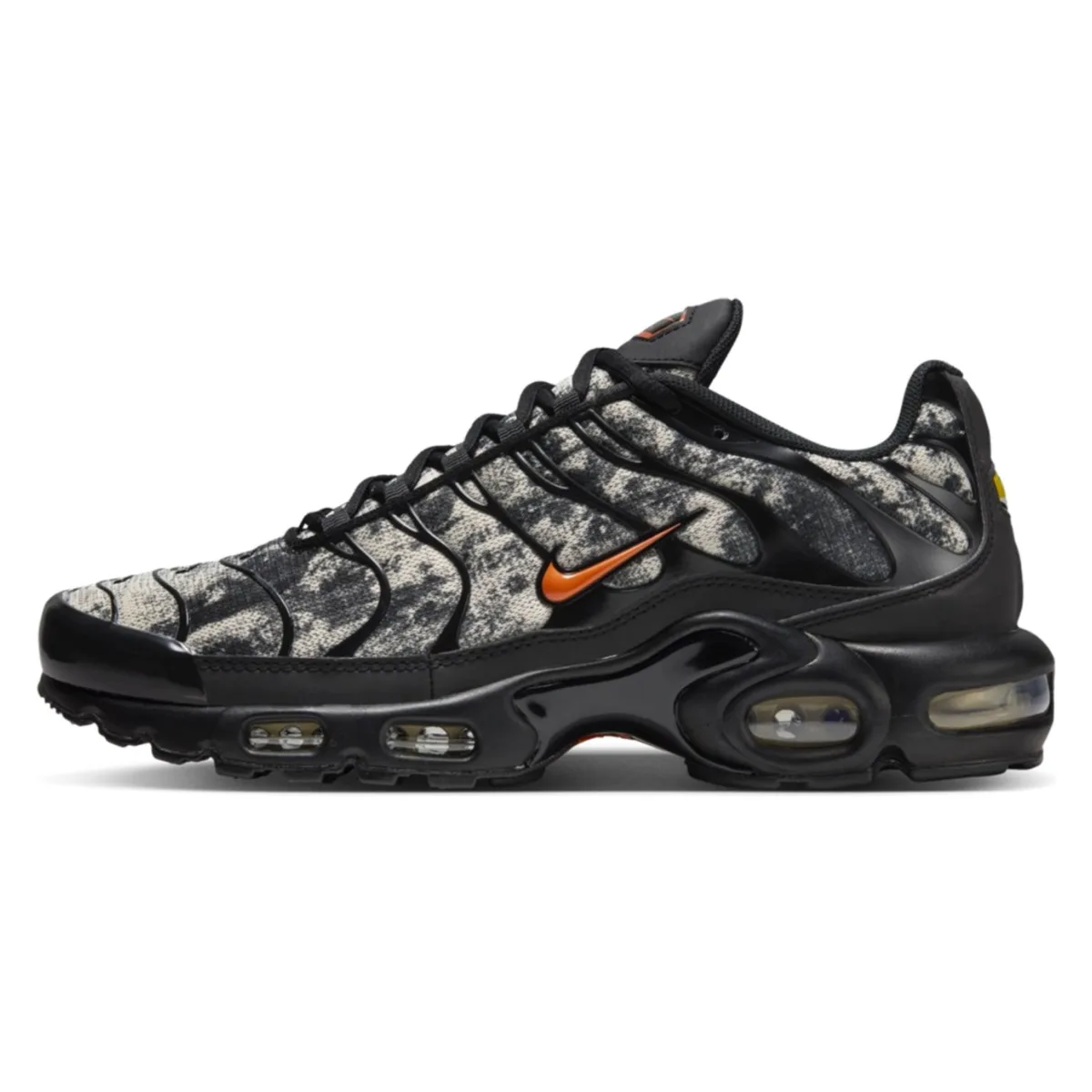 Nike Air Max Plus "Black Orange Camouflage"