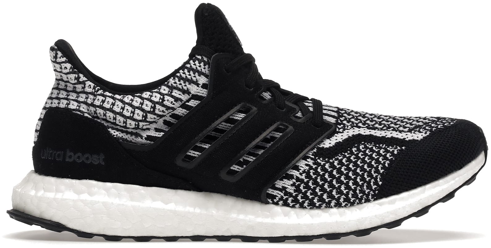 adidas Ultra Boost 5.0 DNA Oreo