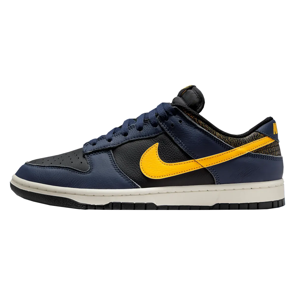 Nike Dunk Low "Vintage Michigan"