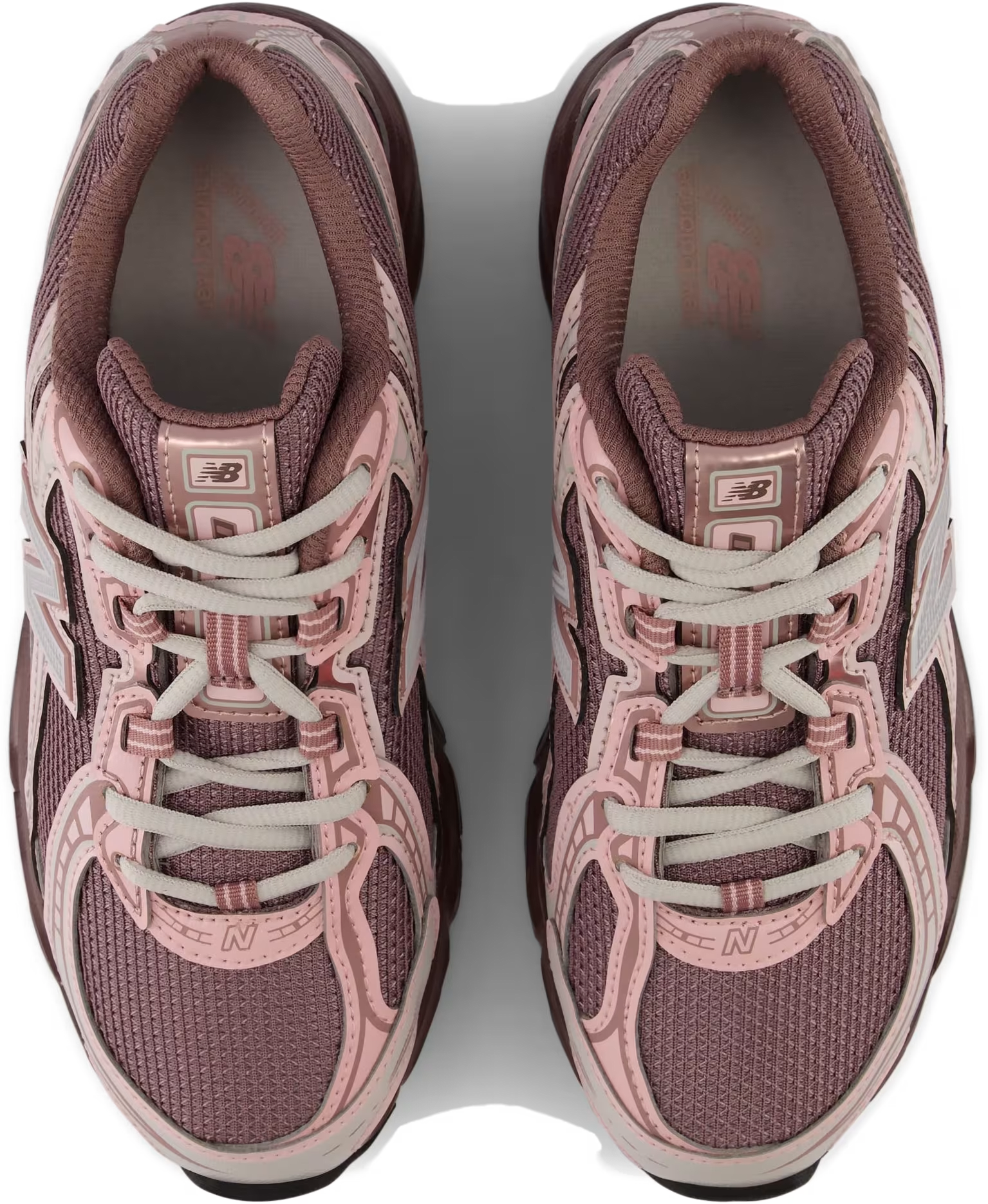 New Balance 740 Lace