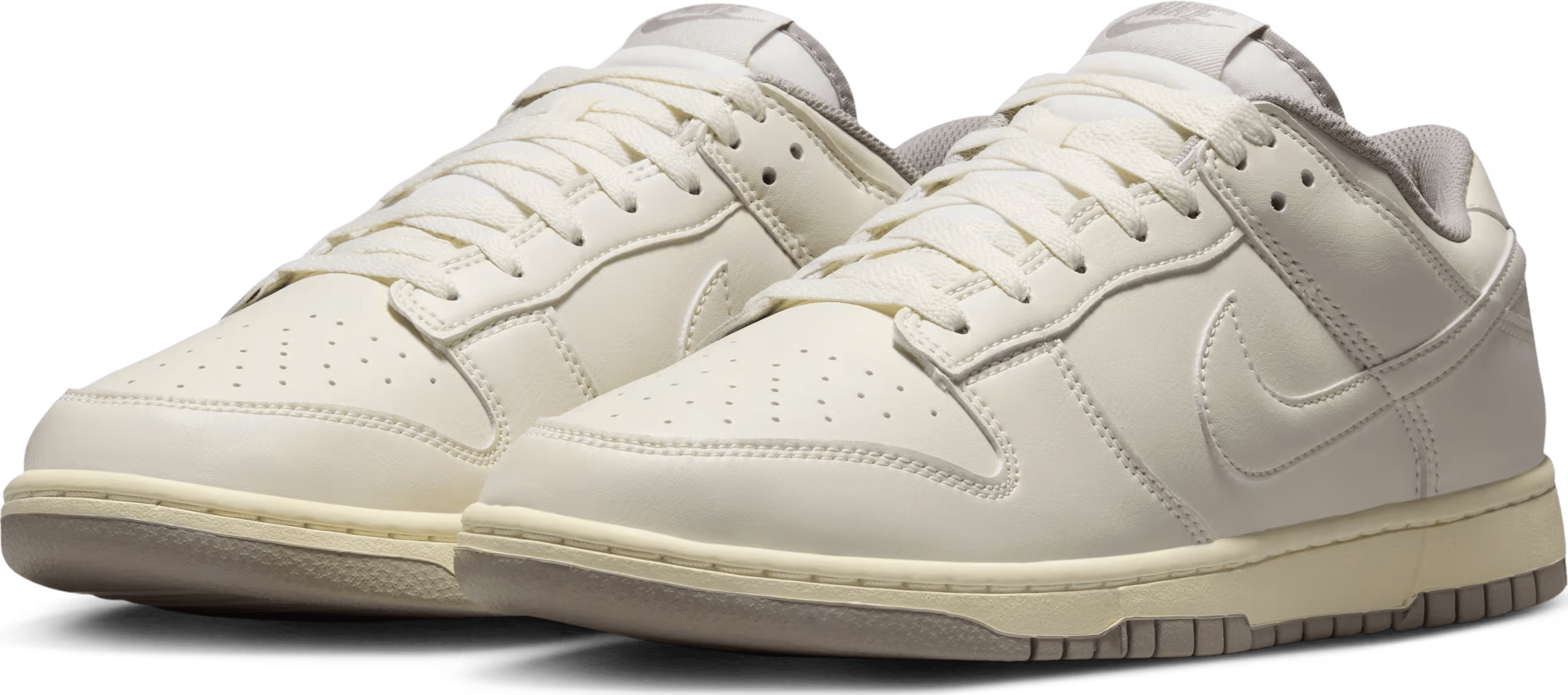 Nike Dunk Low Retro "Soft Pearl"