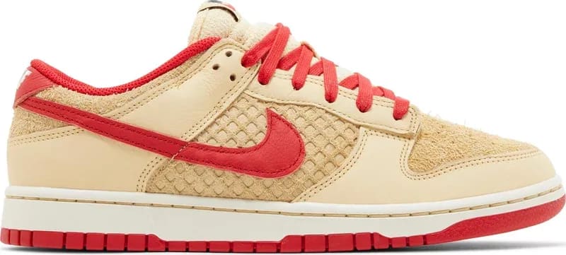 Nike Dunk Low "Strawberry Waffle"