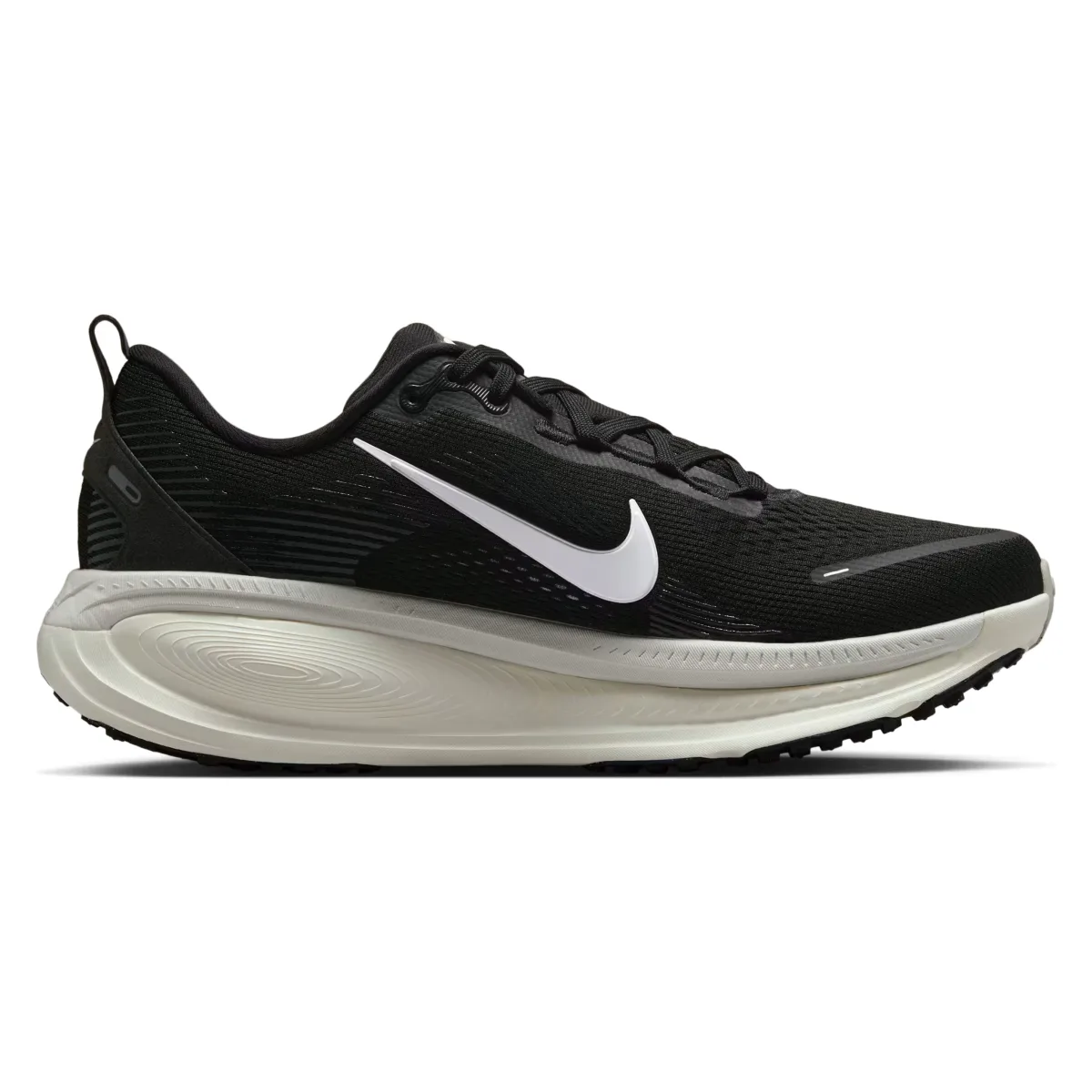 Nike Vomero 18 "Black Coconut Milk"
