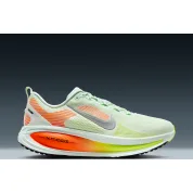 Nike Vomero 18 Barely Green Hyper Crimson
