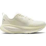 Nike Vomero 18 Sail Coconut Milk (Women's)