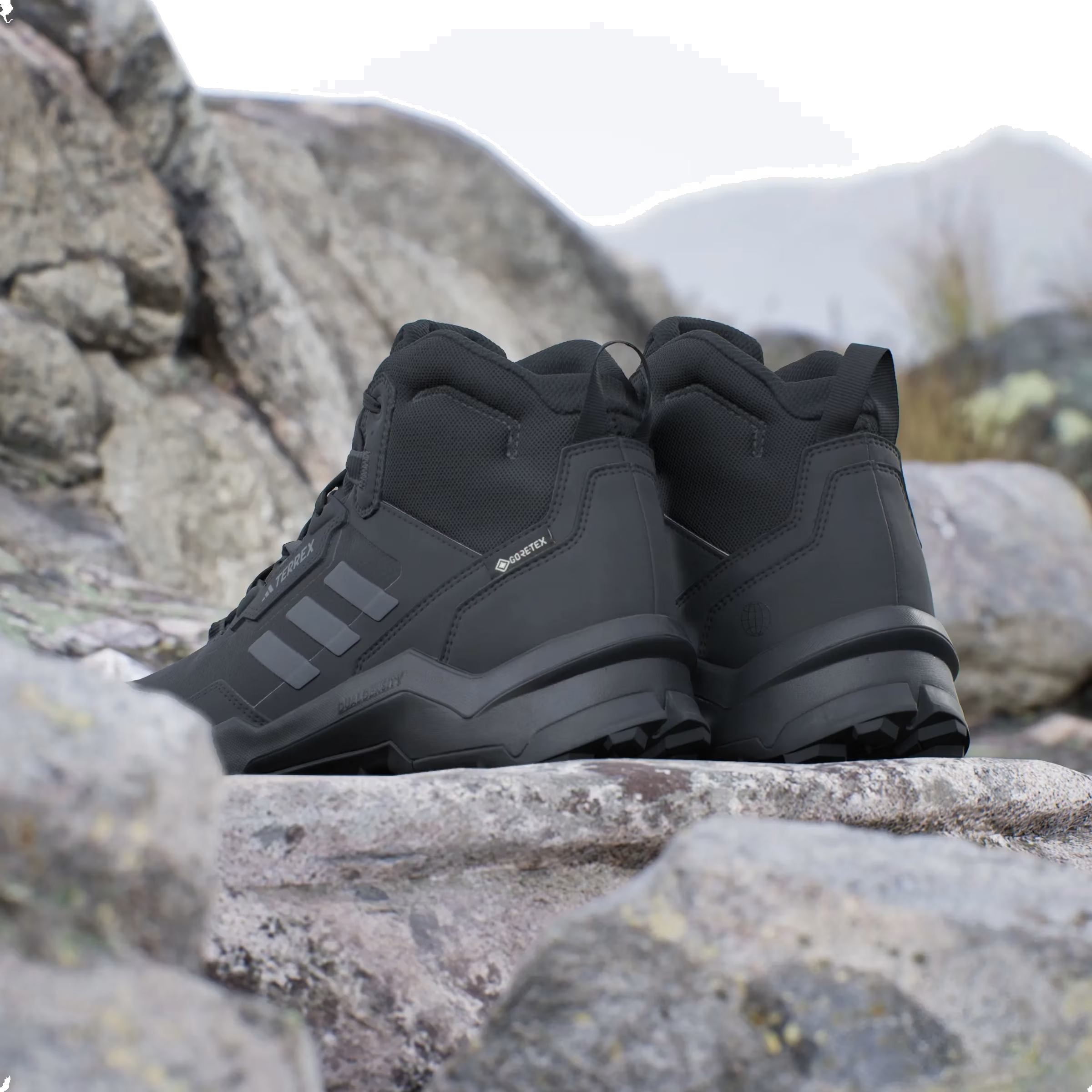 adidas Terrex AX4 Mid Gore-Tex Black Carbon