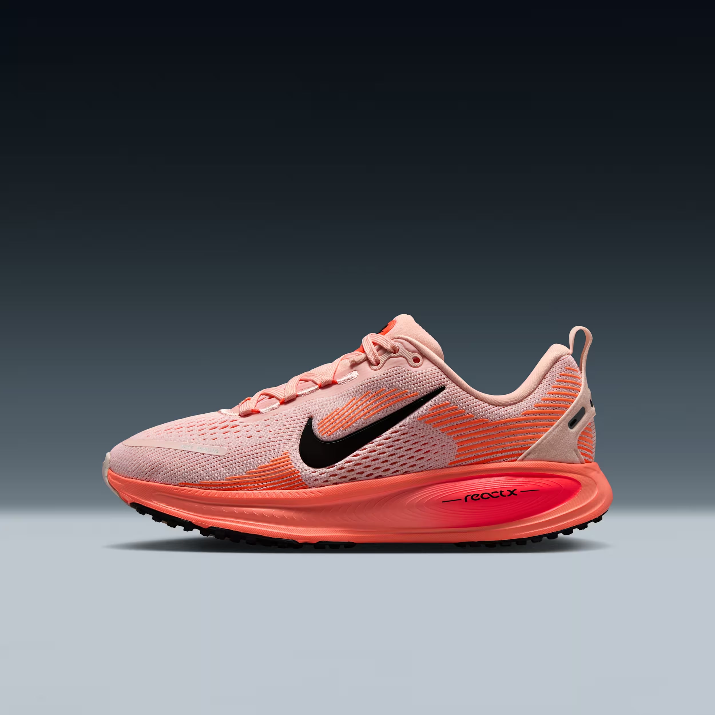 Nike Vomero 18 Echo Pink Bright Crimson Crimson Bliss Black (GS)