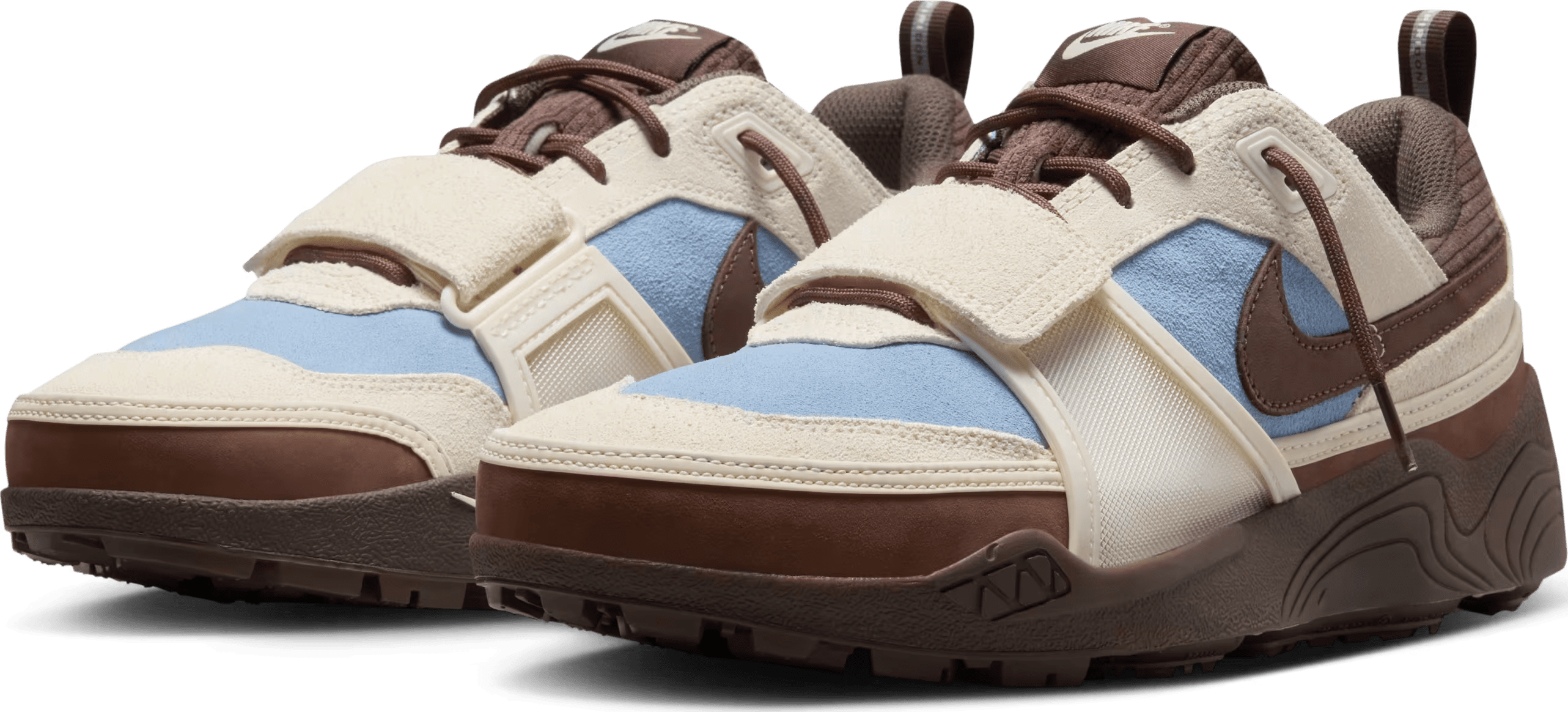 Travis Scott x Nike Zoom Field Jaxx "Leche Blue"