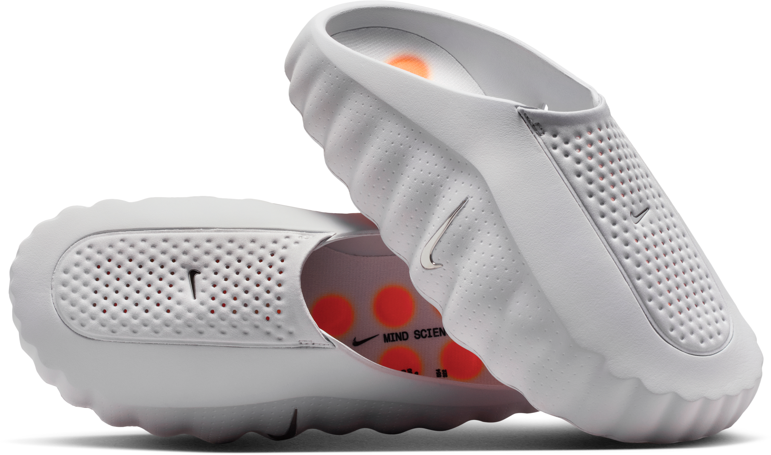 Nike Mind 001 Pregame muiltjes "Chrome"