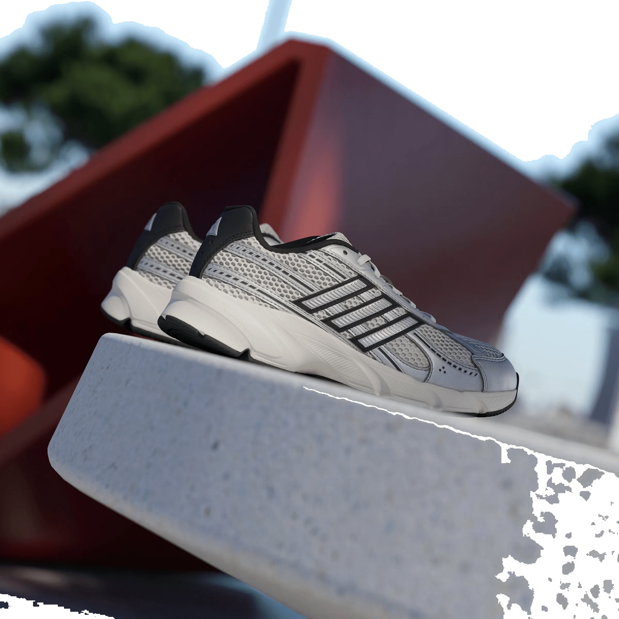 adidas TECHNOCHAOS 2000