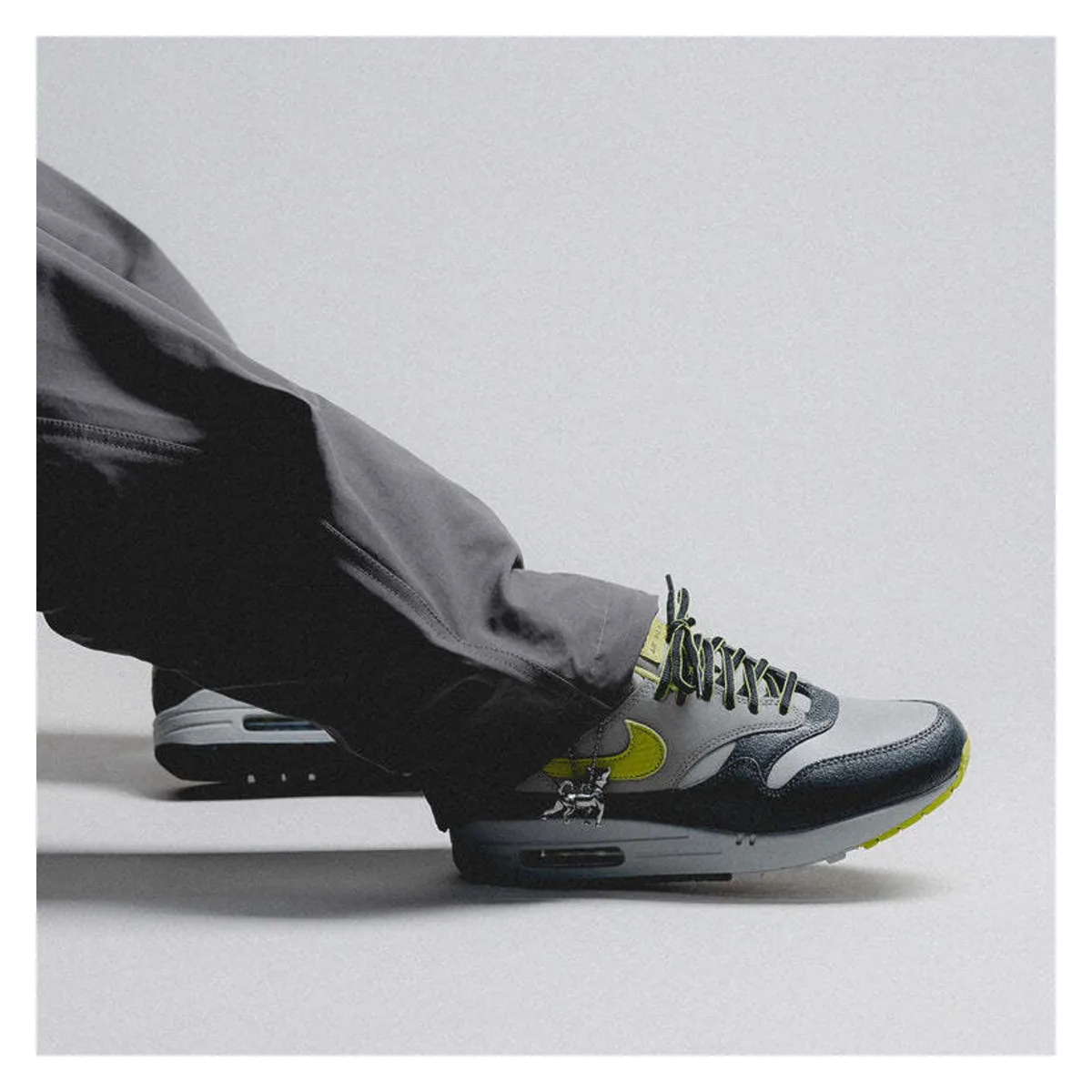 HUF x Nike x Air Max 1 "Anthracite Pear"