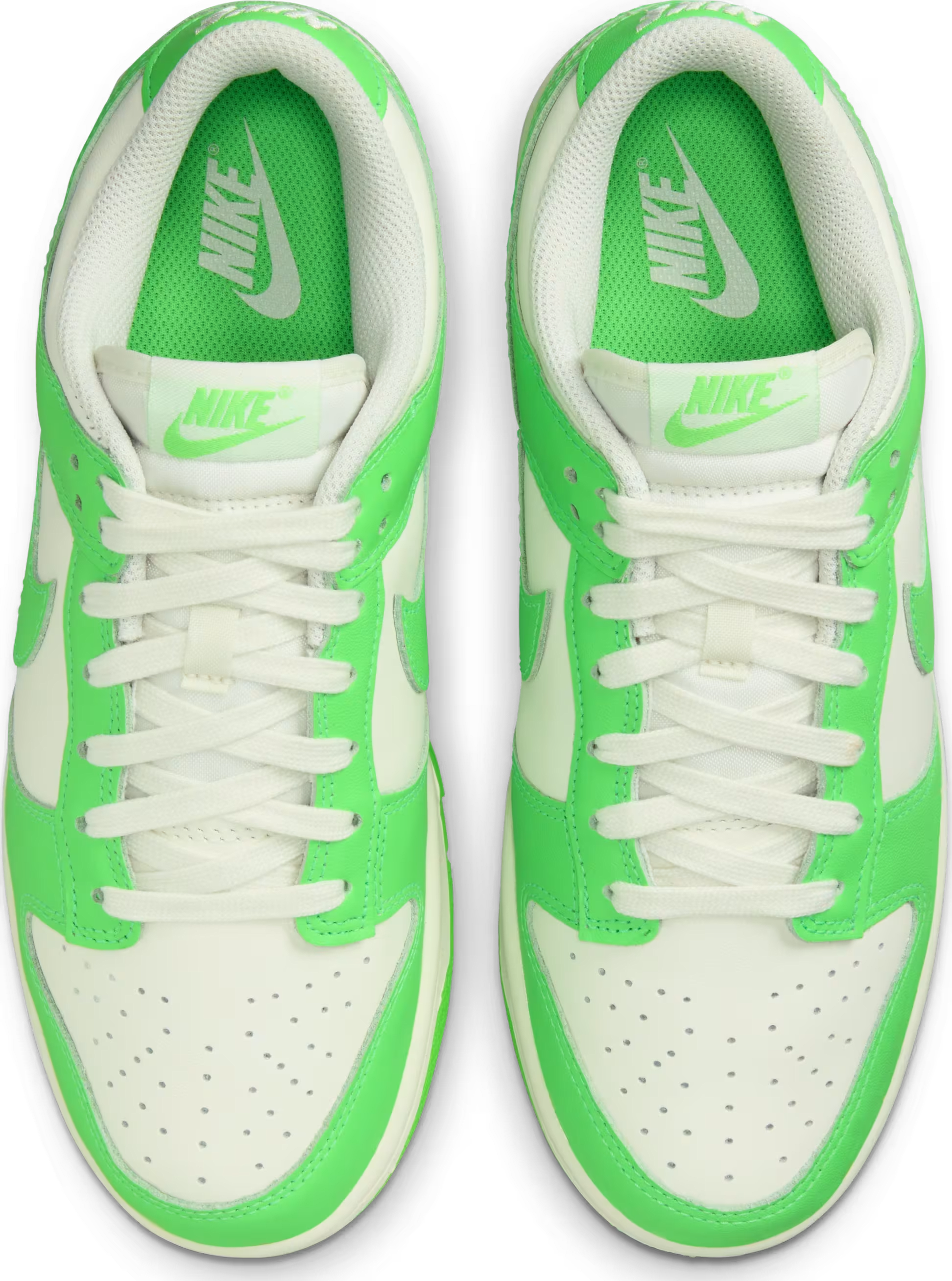 Nike Dunk Low Wmns "Green Strike"