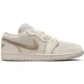 Air Jordan 1 Low SE "Cozy Girl"