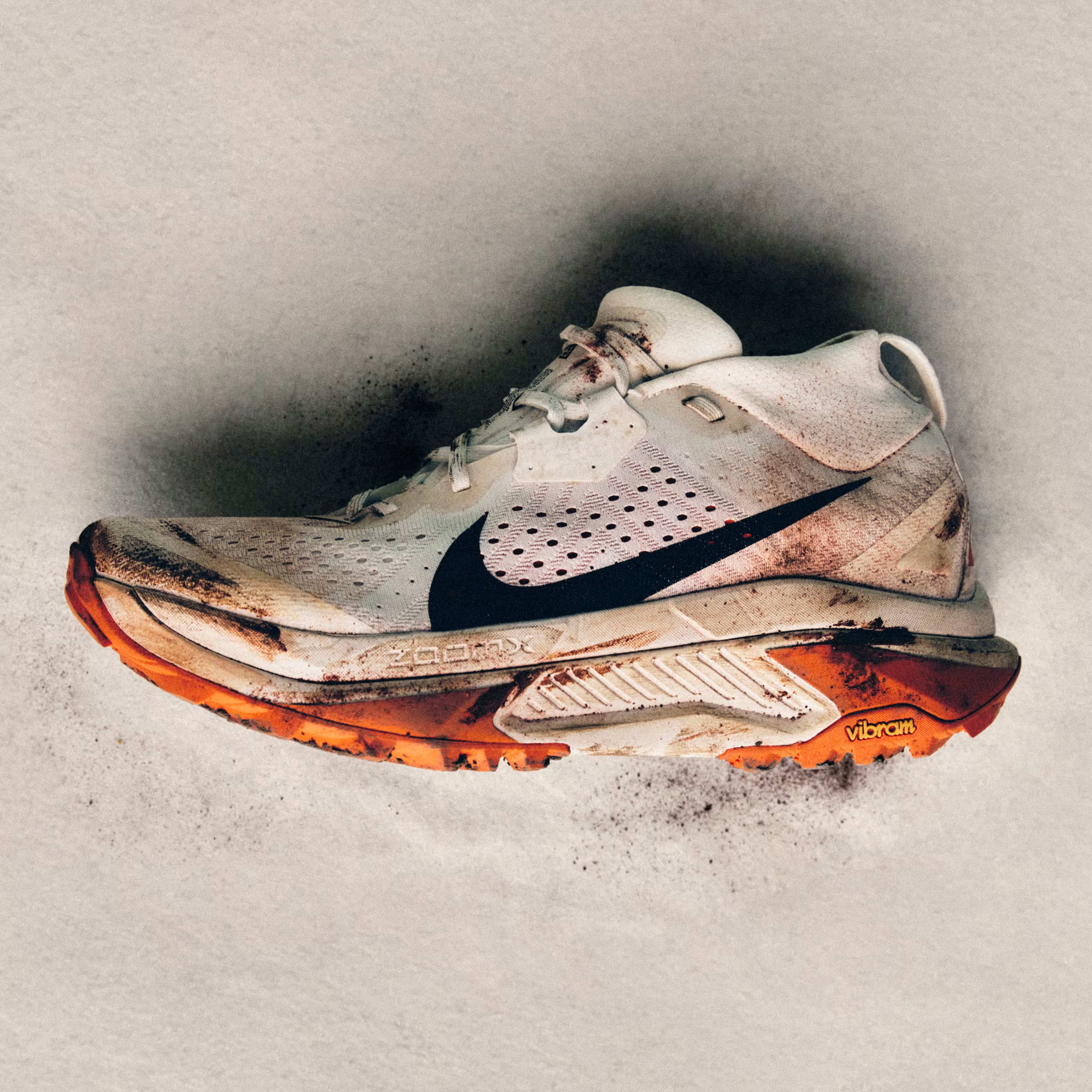 Nike ZoomX ACG Zegama Summit White Safety Orange Black