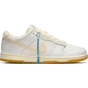 Nike Dunk Low "Light Bone"