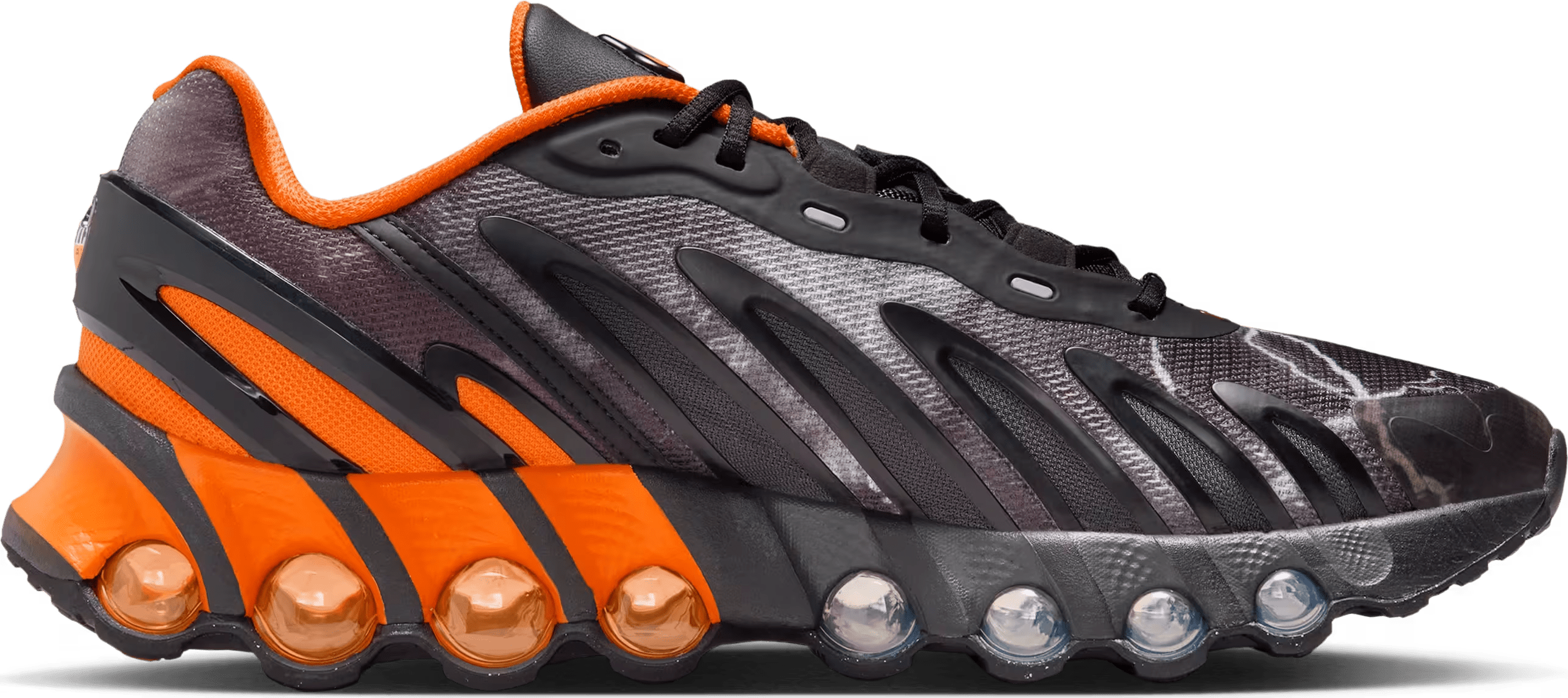 Palace x Nike Air Max DN8 "Safety Orange Black" 2