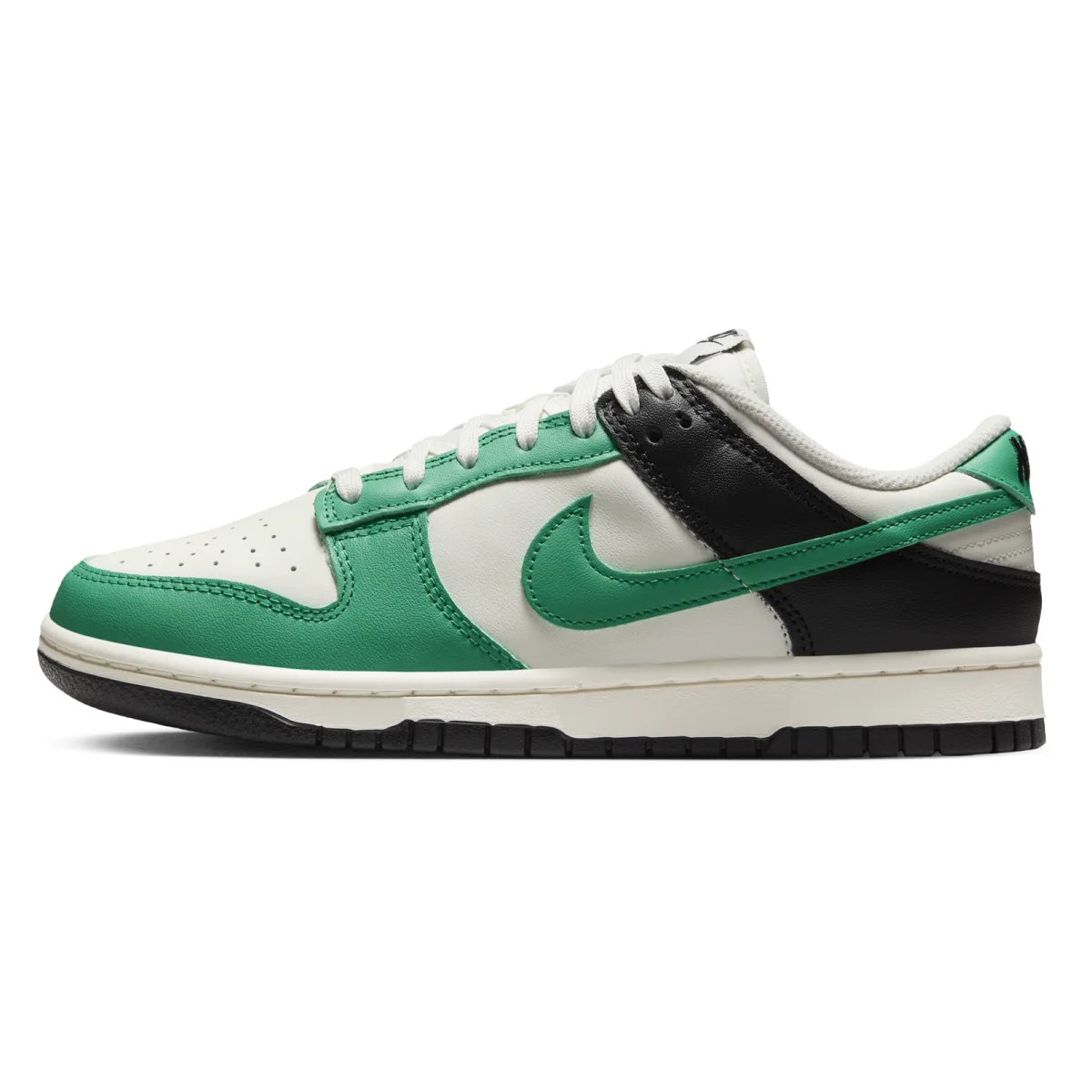 Nike Dunk Low Wmns “Celtics”