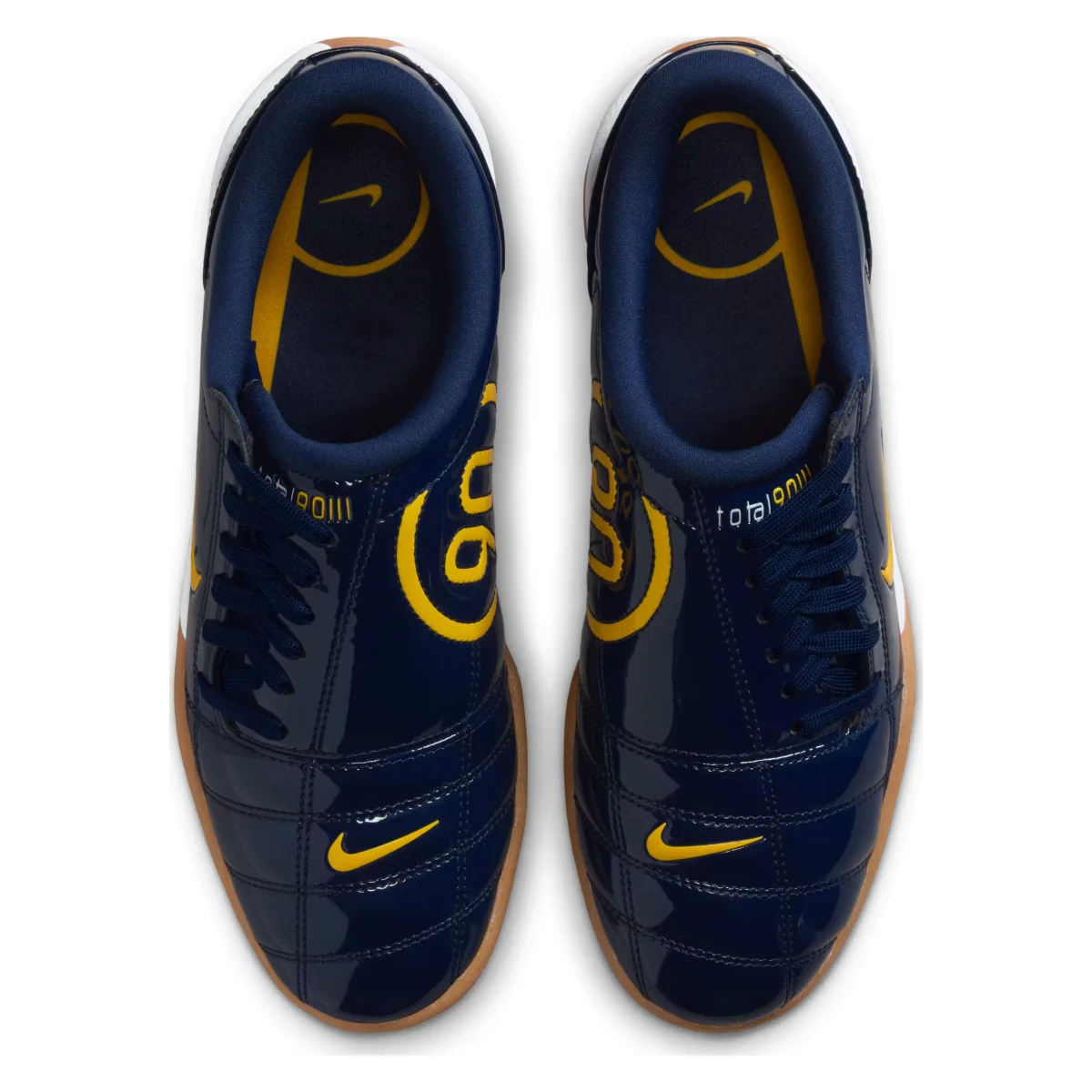 Nike Total 90 Wmns "Michigan"